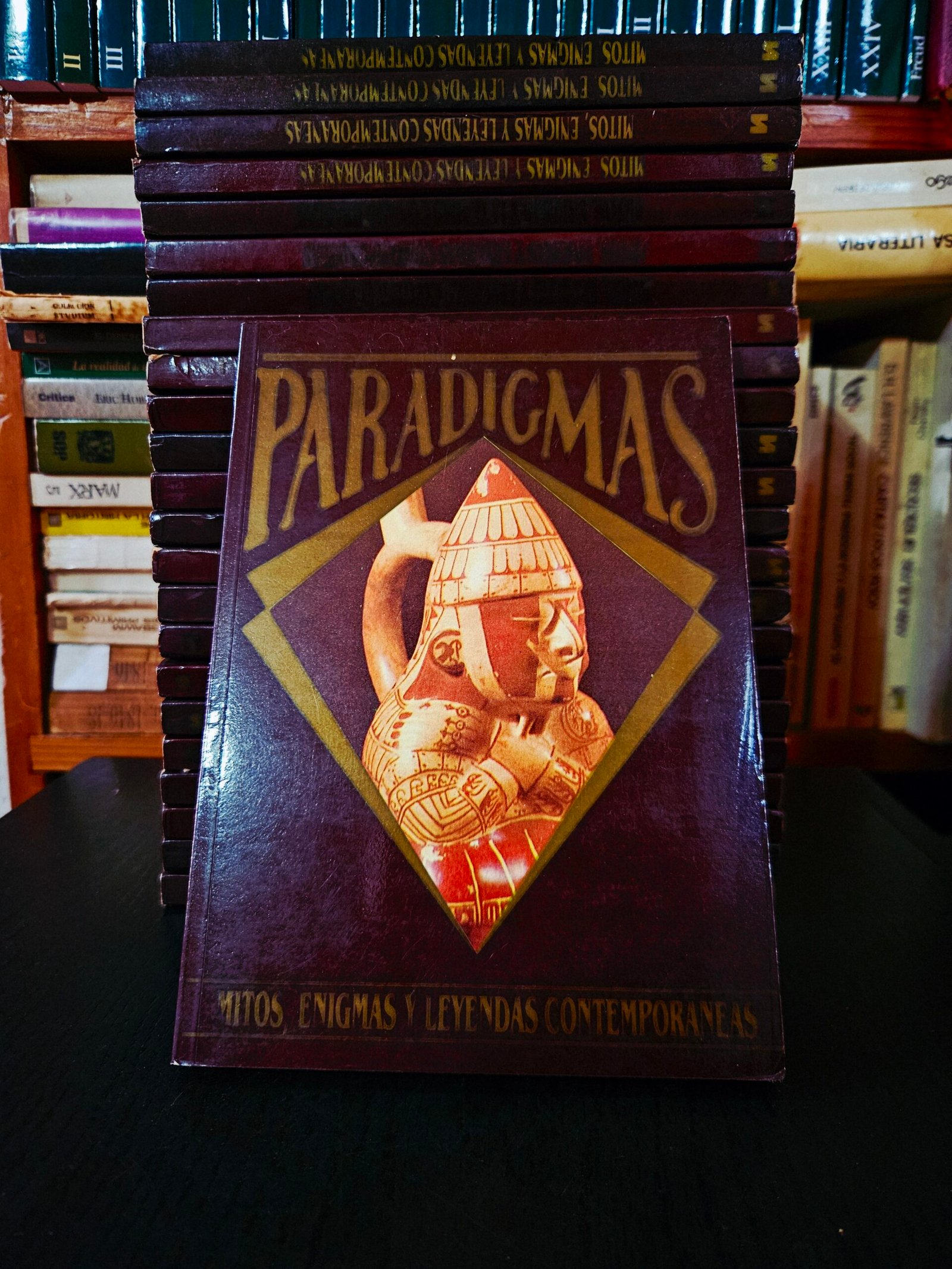 Libro en Español: Paradigmas, Mitos, Enigmas y Leyendas