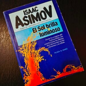 El sol brilla luminoso