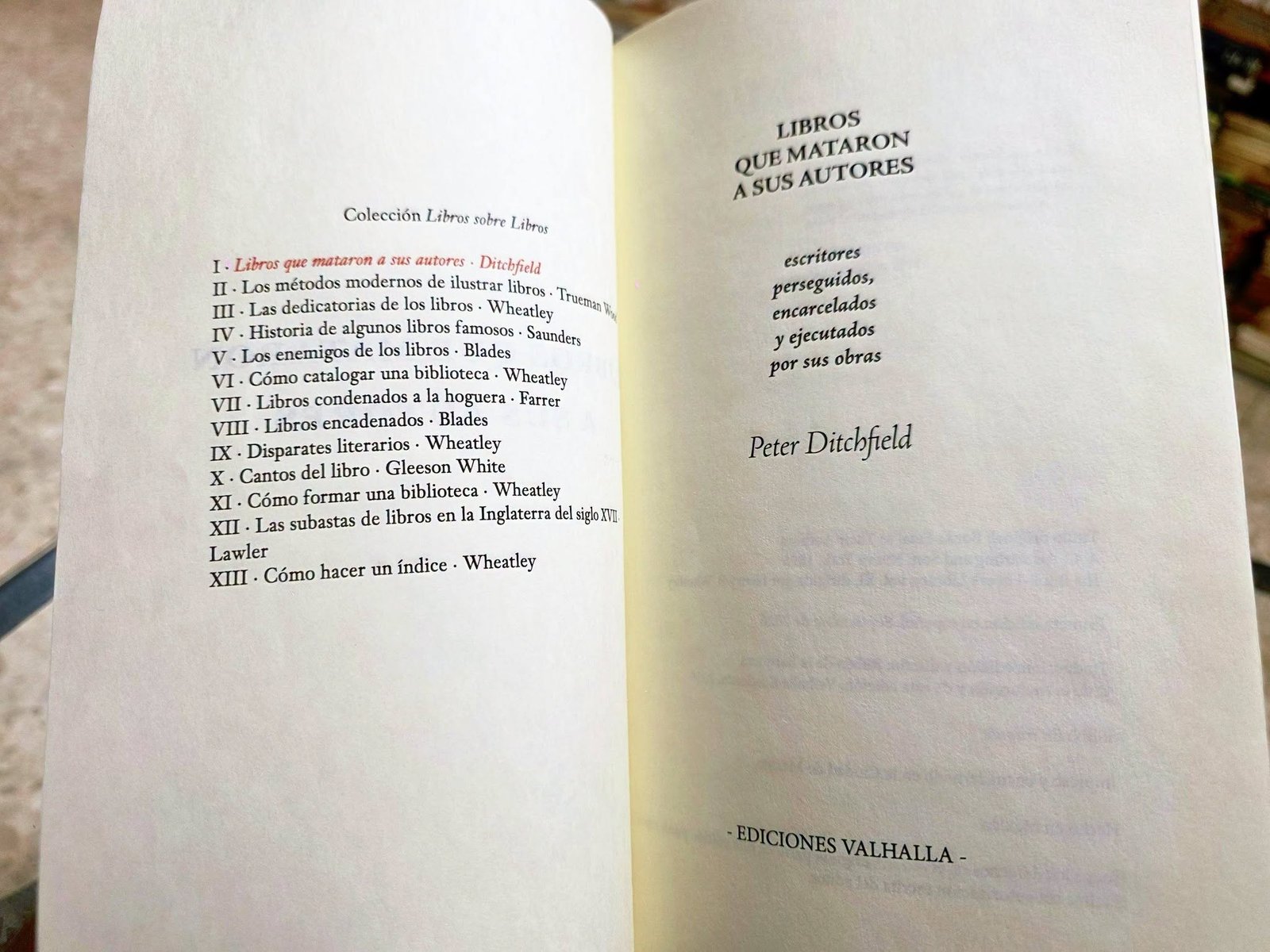 Portadilla de Libros que mataron a sus autores y lista de la colección Libros sobre Libros